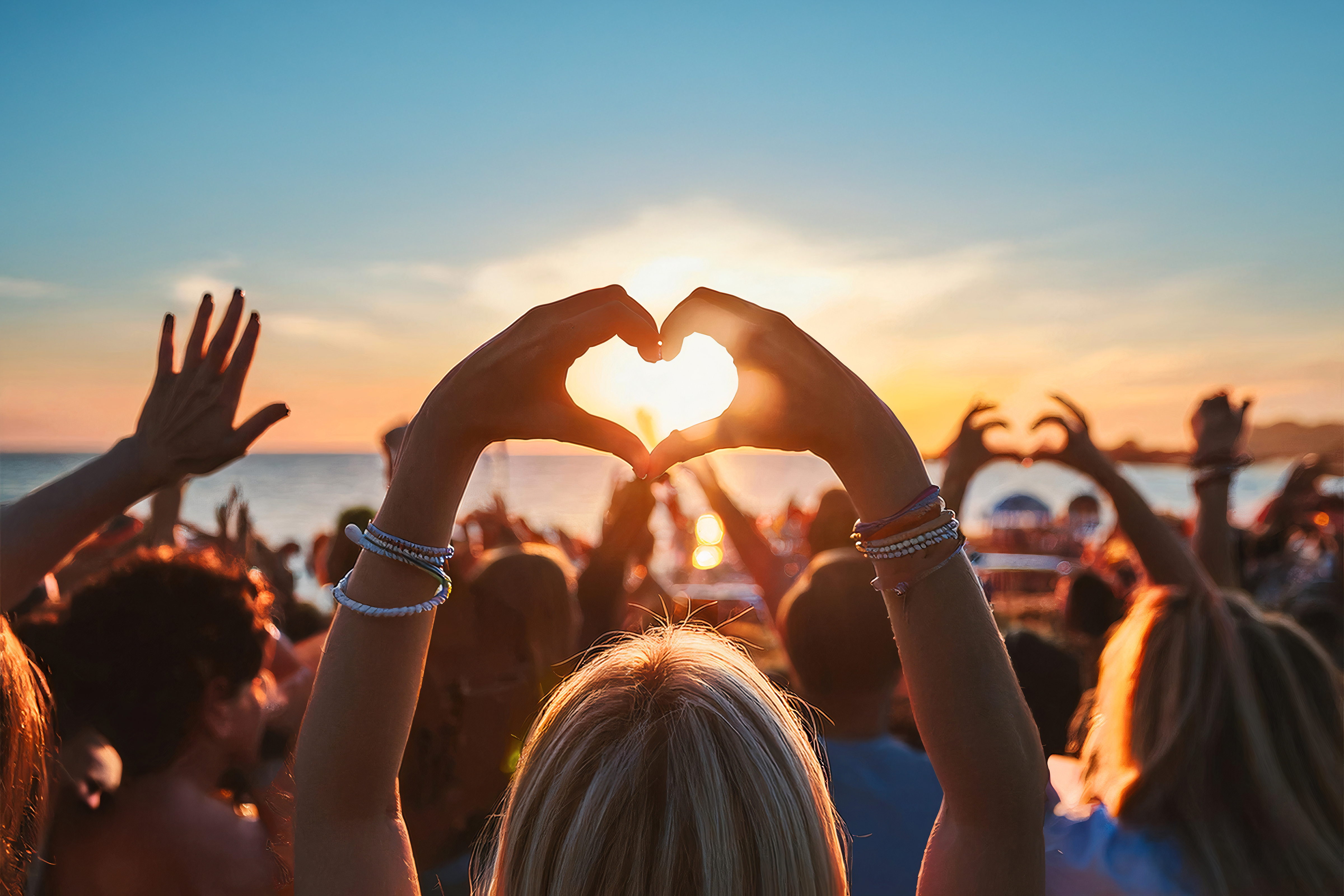 O Script do Amor: como a GenZ está reinventando as formas de amar