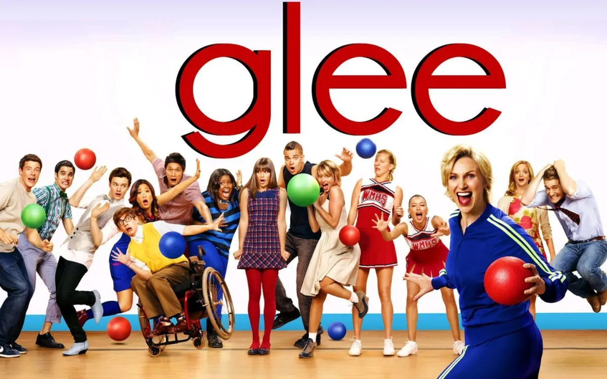 O reboot de Glee é o maior sinal de que nostalgia virou estratégia de streaming